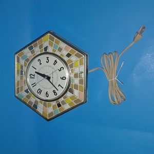 Mid Century GE Working Electric Octagon Shaped Mosaic Tile Kitchen Wall Clock